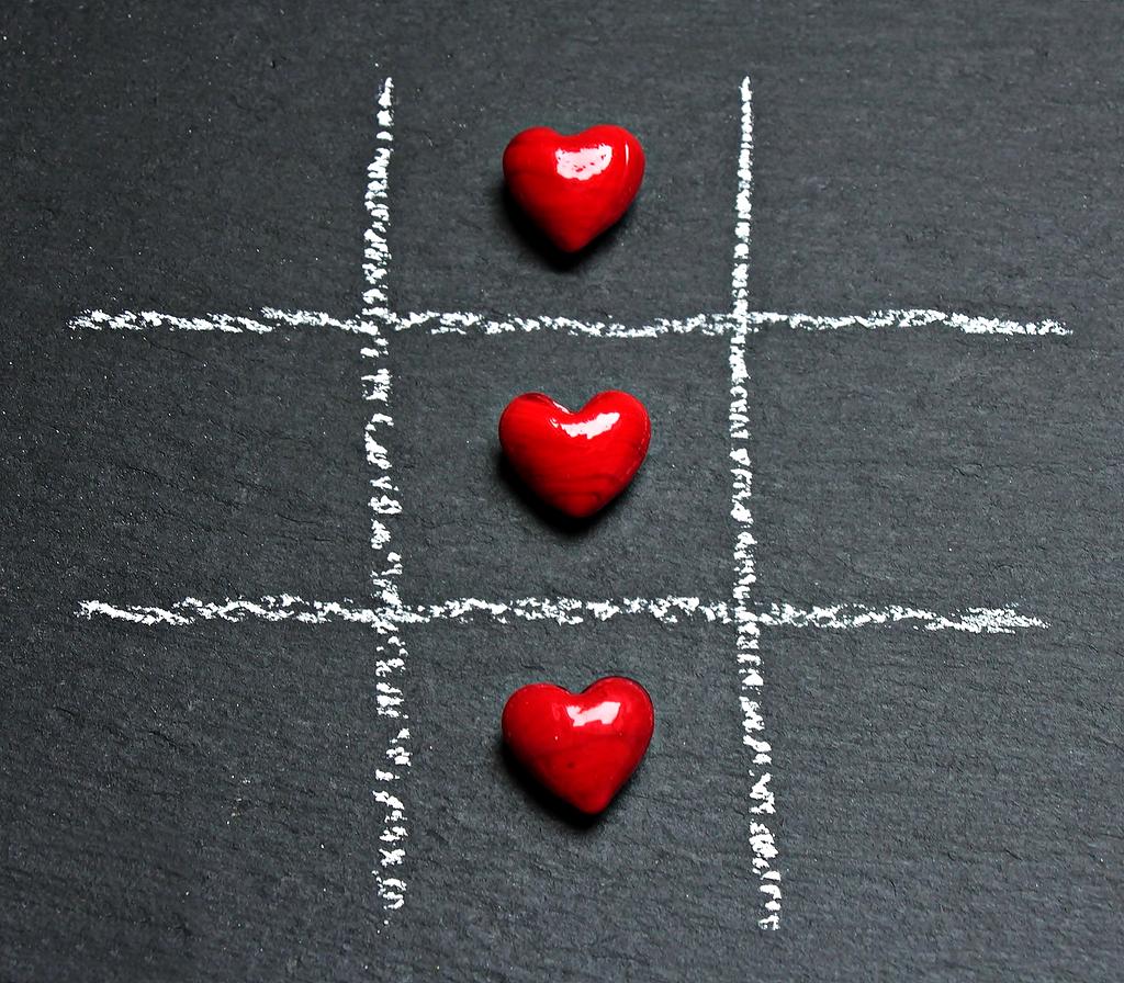 Équipements gaming haute technologie avec éclairage RGB